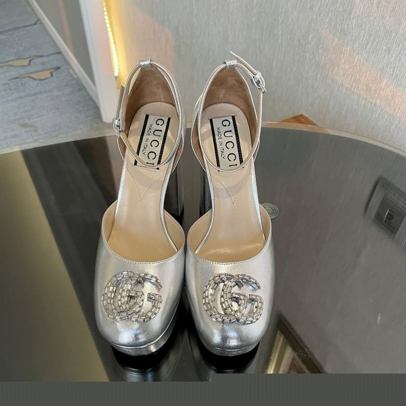 G*u*i high heels